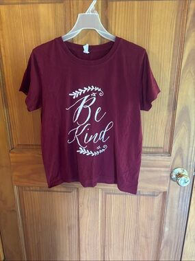 Be Kind Burgundy Graphic Tee
